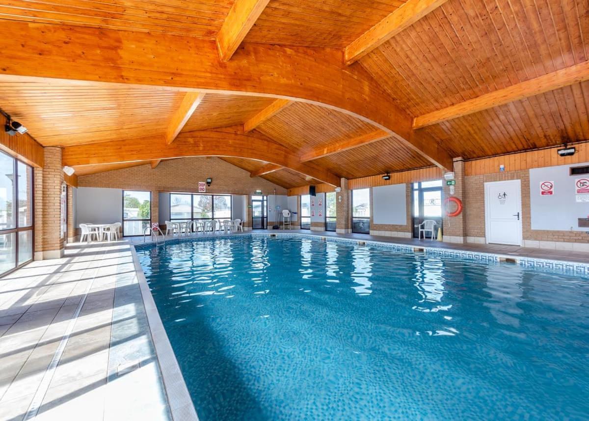 Riverside Caravan Holiday Park 보그너레지스 외부 사진